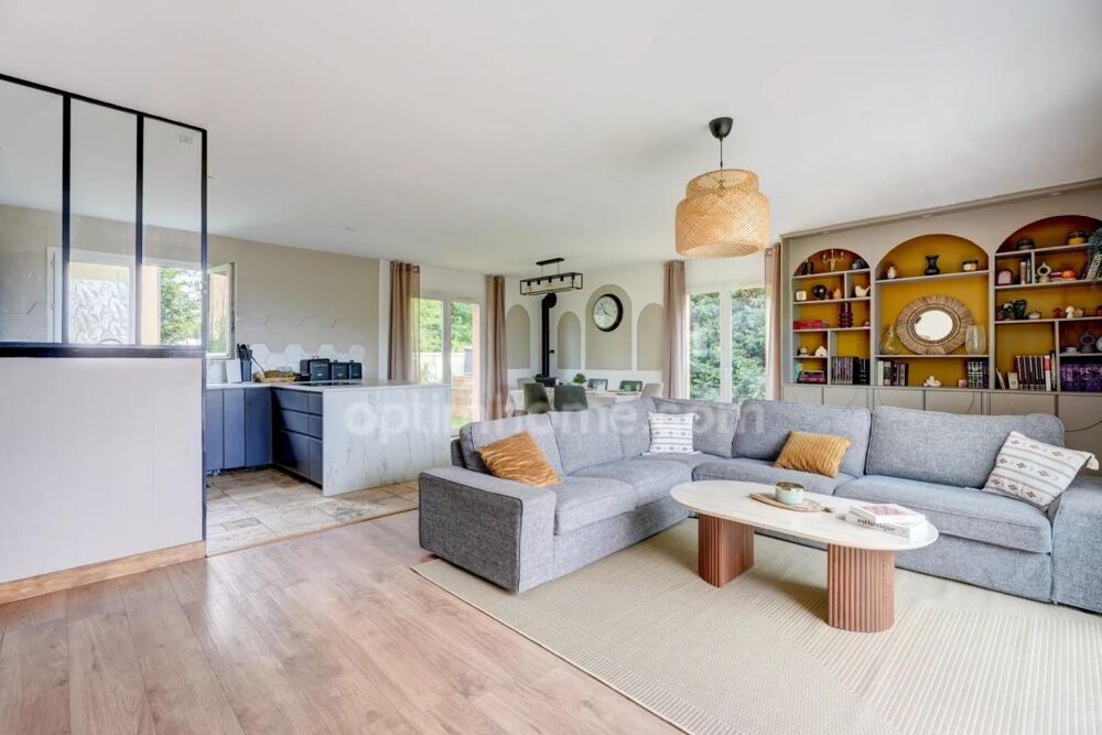 Vente Maison Pierre-Bénite – Maison familiale de 130 m², 6 pièces, piscine, jacuzzi et espaces extérieurs Oullins pierre benite