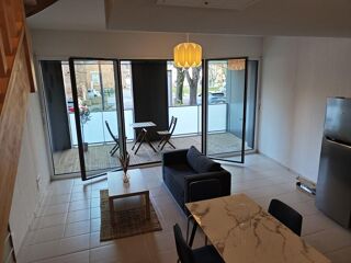  Appartement à louer 3 pièces 75 m²