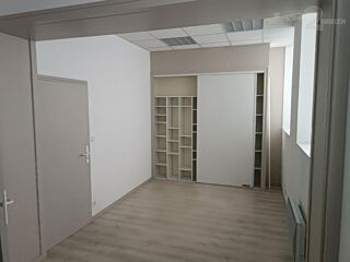 Immeuble à vendre 10 pièces 1000 m²