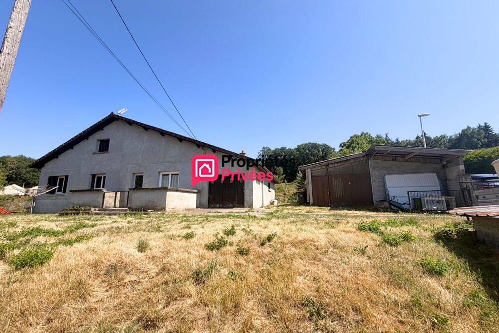 Vente Maison Maison 7 pièces de 140m² et  1748m² de terrain avec dépendances Manzat 63410 Manzat