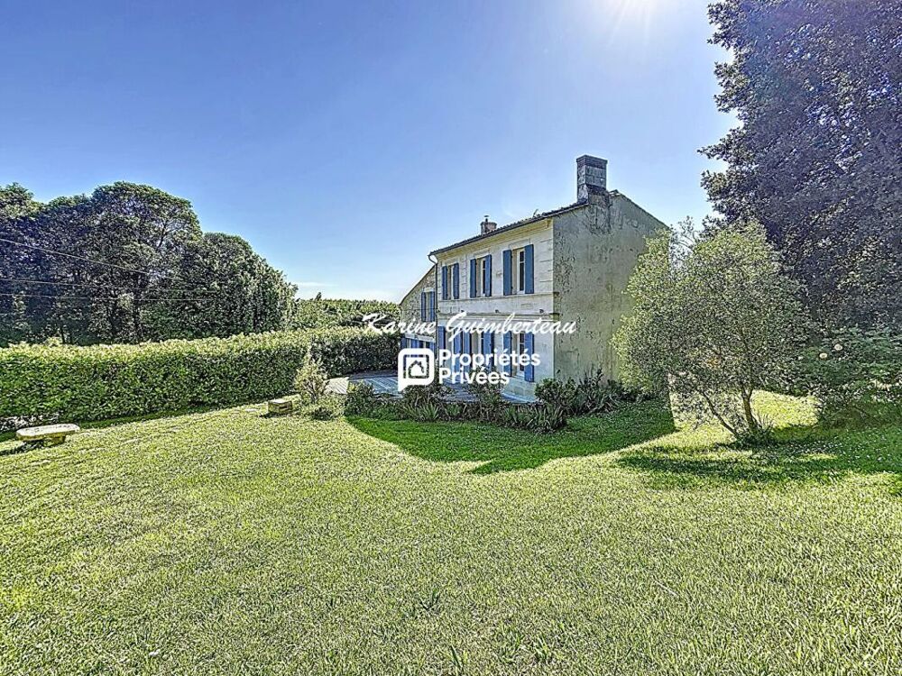 Fronsadais : Maison type Girondine en pierre 208 m2 + dépendance