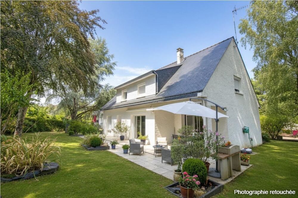 Vente Maison Maison au Parc de la Haye à Avrillé, 8 pièce(s) sur 190 m2 habitables Avrille