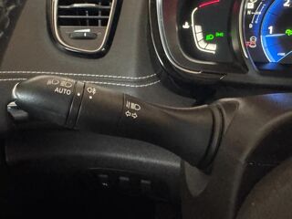 Espace V dCi 160 Energy Twin Turbo Initiale Paris EDC 2016 occasion 56120 Les Forges De Lanouee