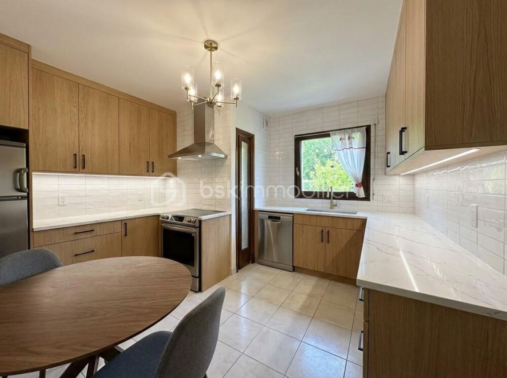 Spacieux 4 pièces de 113m² avec 2 balcons et 2 box à Livry-Gargan