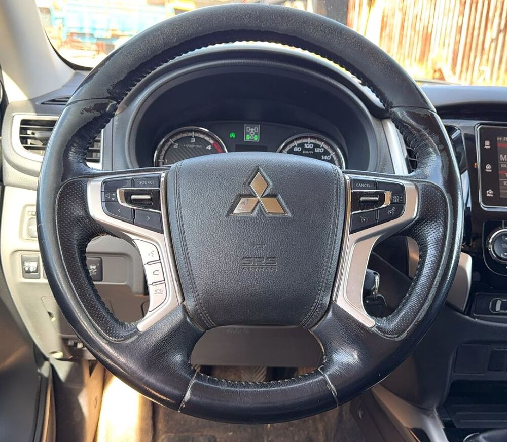 L200 IV 2.4 DI-D 181 4WD Intense Connect 2018 occasion 16000 Angouleme