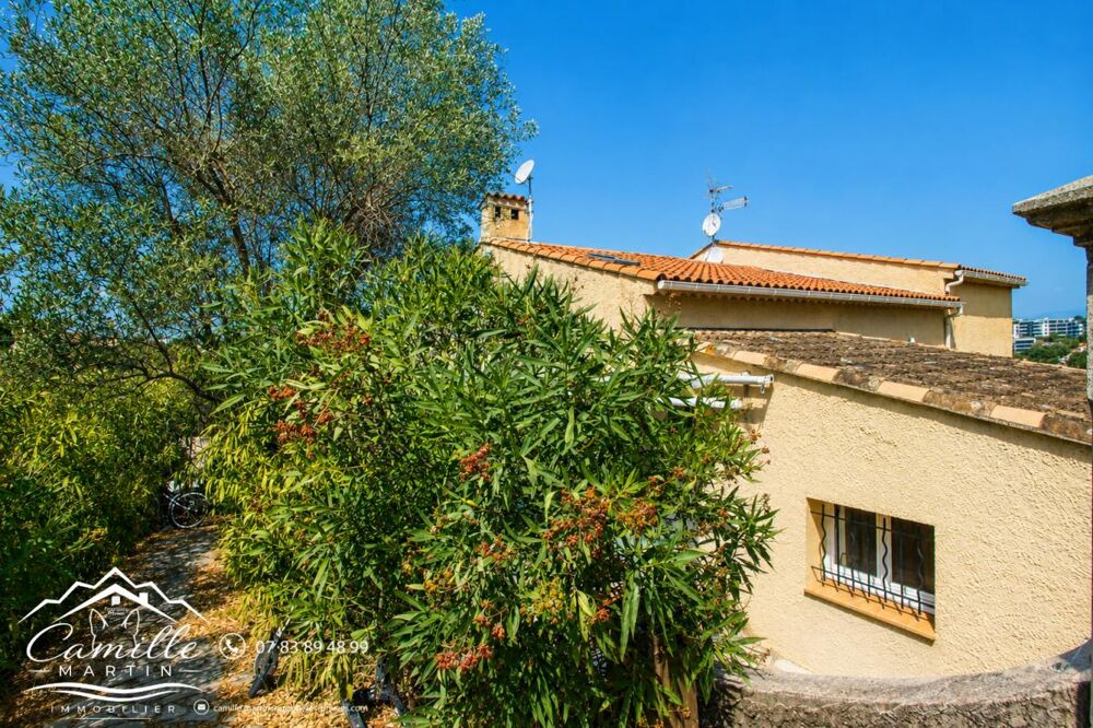 Vente Immeuble Ensemble de 2 immeubles comprenant 7 appartements sur terrain de 2362m² Saint raphael