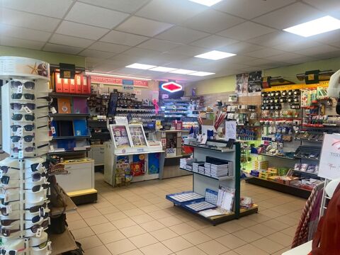 Dpt Pyr&eacute;n&eacute;es Atlantiques (64), &agrave; vendre NAVARRENX Tabac - Presse - Loto 228000 64190 Navarrenx