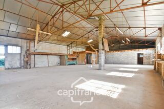 Vente Maison Maison à vendre  COURCELLES (17), 140m²habitables, 7 pièces sur 4800m² de terrain avec nombreuses dépendances Courcelles