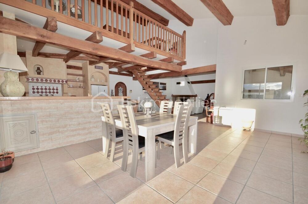 Vente Villa A PIA Villa T5 avec piscine et garage – Cadre calme et privilégié Pia