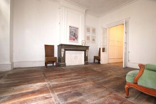  Immeuble à vendre 15 + pièces 360 m²