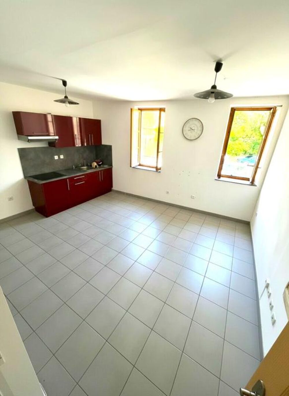 Location Appartement À louer - Charmant T2 de 40 m² à Saint-Chamas - 680 /mois Saint chamas