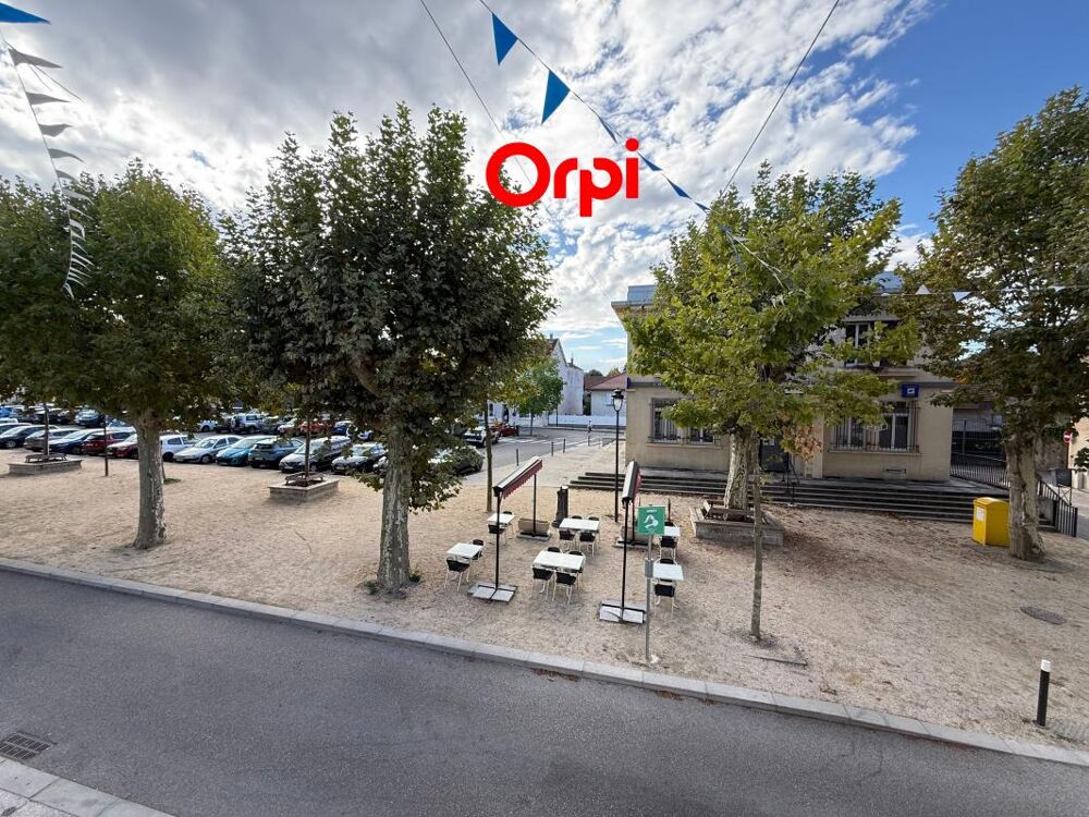 LE GRAND-LEMPS  CENTRE-VILLE  APPARTEMENT DANS LANCIEN CHÂTEAU