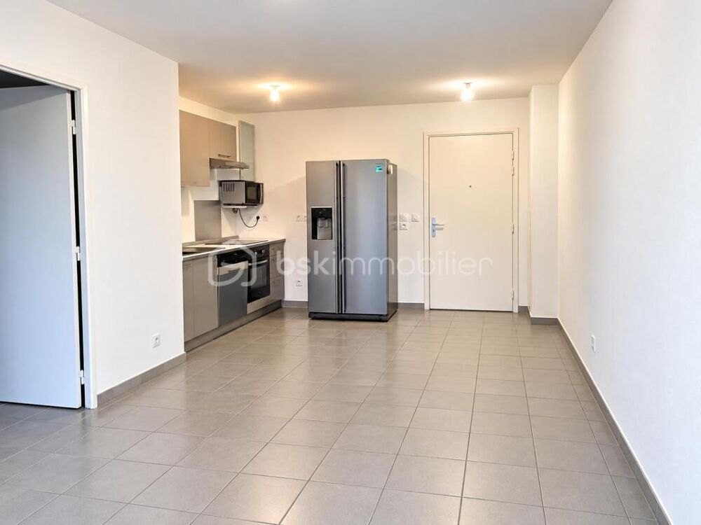 Vente Appartement Appartement de type 2 plus place de parking Miramas