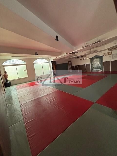 Local commercial 1380000 94700 Maisons alfort