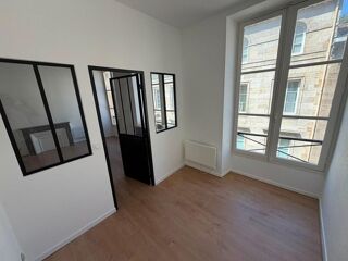  Appartement à louer 2 pièces 35 m²