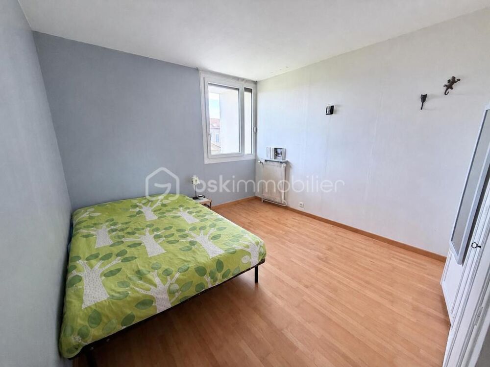 MEAUX CENTRE  Maison familiale 4 chambres avec jardin et garage à 15 min de la gare