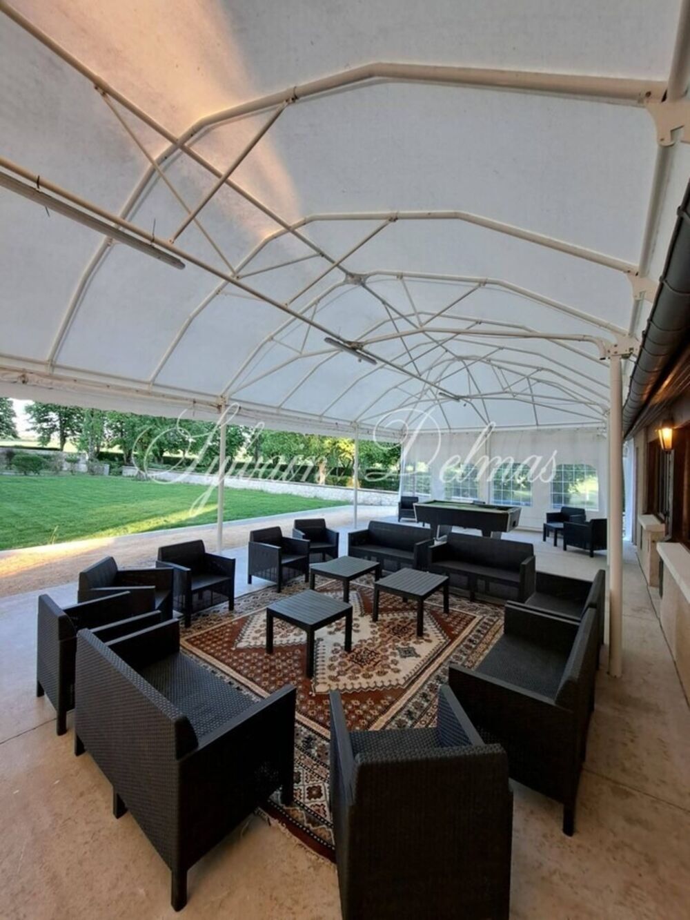 à vendre  Propriété/château Tours (37000)
