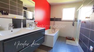  Propri�t�/ch�teau � vendre 9 pi�ces 250 m�