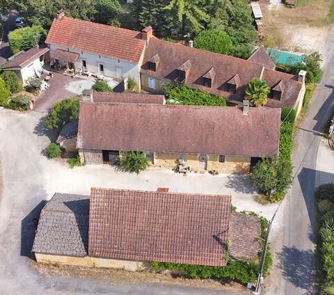   Proprit Saint Genies 10 pice(s) 187 m2 Maison - 10 pice(s) - 187 m