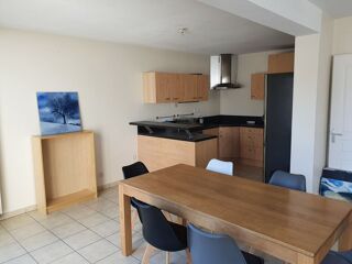  Appartement � louer 4 pi�ces 99 m�