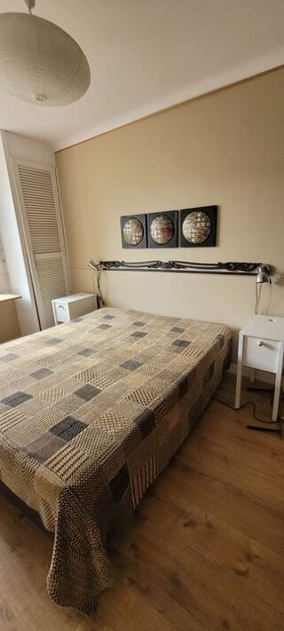  Appartement à louer 3 pièces 90 m²