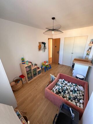  Appartement � vendre 4 pi�ces 85 m�