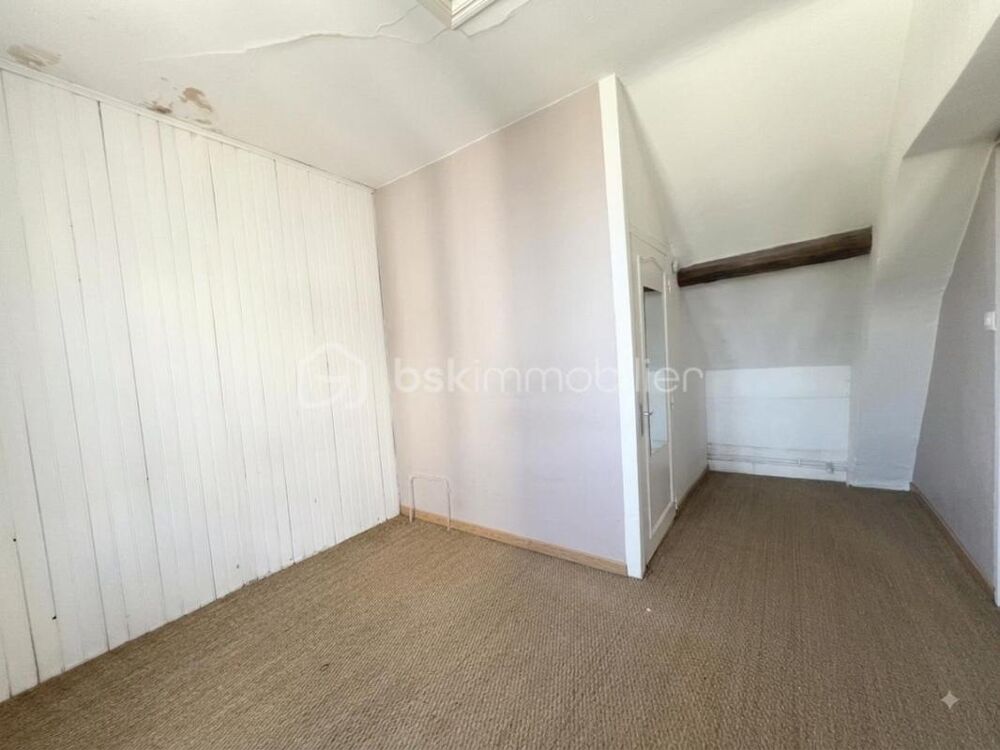 T2 de 30m²  Orléans, rue de Patay  Travaux à prévoir
