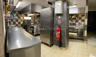  Immeuble � vendre 6 pi�ces 748 m�