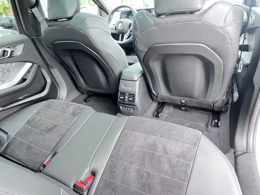 S&eacute;rie 1 d M Sport Panorama LED Sportsitze Kamara 2025 occasion 33700 Merignac