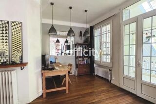  Proprit/chteau  vendre 8 pices 250 m