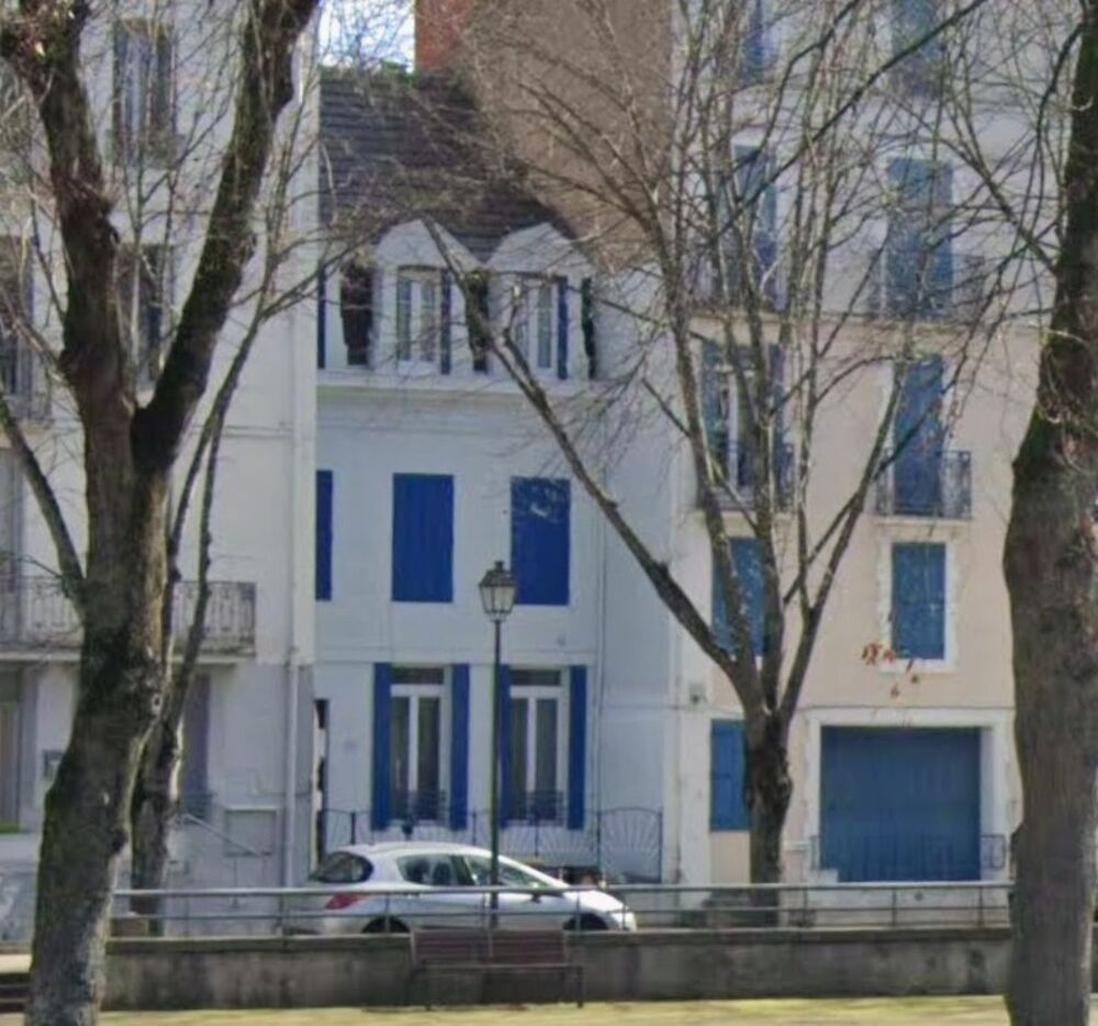 Vente Immeuble Immeuble à vendre NERIS LES BAINS (03) Neris les bains