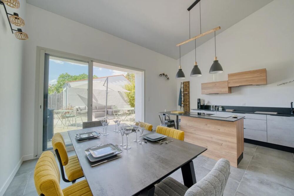 Maison meublée rénovée, 4 chambres, Puilboreau