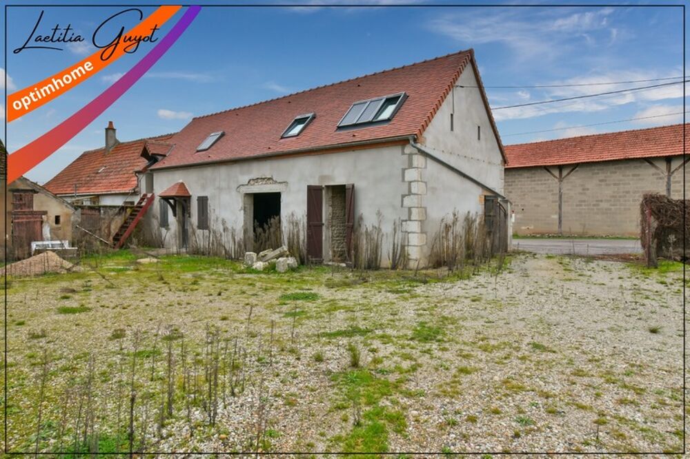 Maison à rénover avec atelier, grange et dépendances  Chemilly (03)