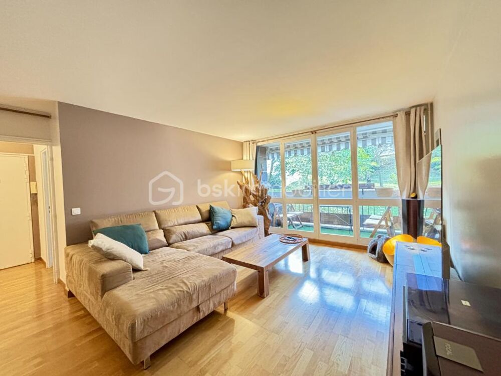 Opportunité ! Appartement T3 - Garches, résidence verdoyante à proximité du Golf
