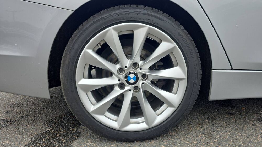 S&eacute;rie 3 (F30) 330e 252 BVA8 Luxury - 5 places Automatique 2016 occasion 91540 Mennecy