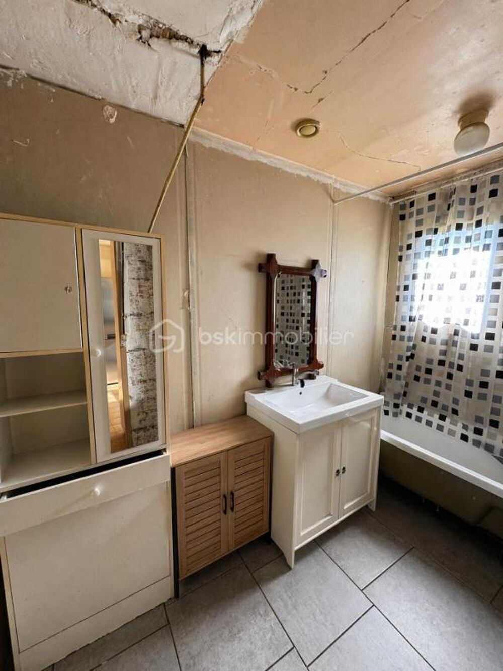 Vente Maison Maison de caractère à rénover – Séjour lumineux et jardin de 500 m² Etrepagny