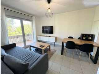  Appartement à louer 2 pièces 32 m²