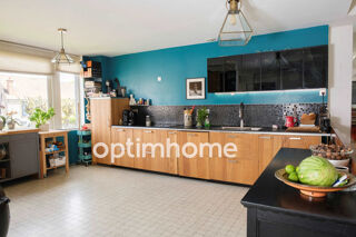  Immeuble  vendre 9 pices 690 m