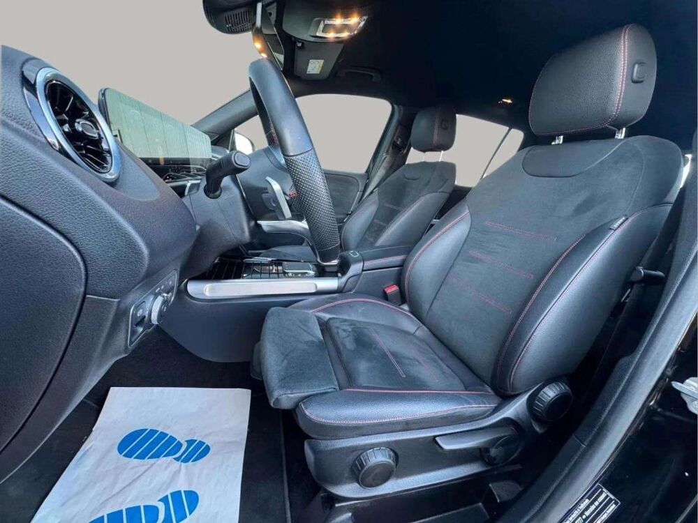 GLB 220d 190ch 4MATIC AMG Line • Cam&eacute;ra de recul Attache remorqu 2021 occasion 33600 Pessac