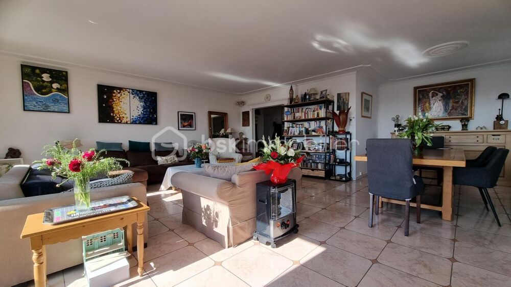 Appartement T4  129 m²  Vue Cathédrale  Centre-ville dAmiens + box + caves