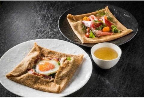 QUIMPER (29) A VENDRE Murs et fonds de commerce d'une cr&ecirc;perie de 82,83 m&sup2; 227000 29000 Quimper