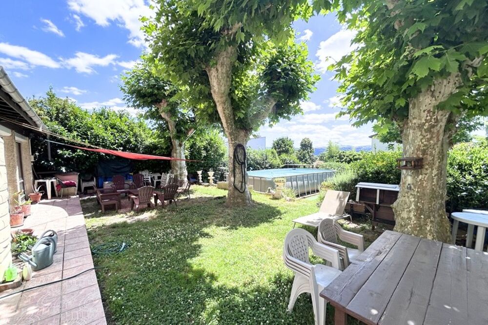 Vente Maison 230 m² – 5 chambres – Jardin paysager – Garage 3 véhicules – Cave de réception Grigny sur rhone