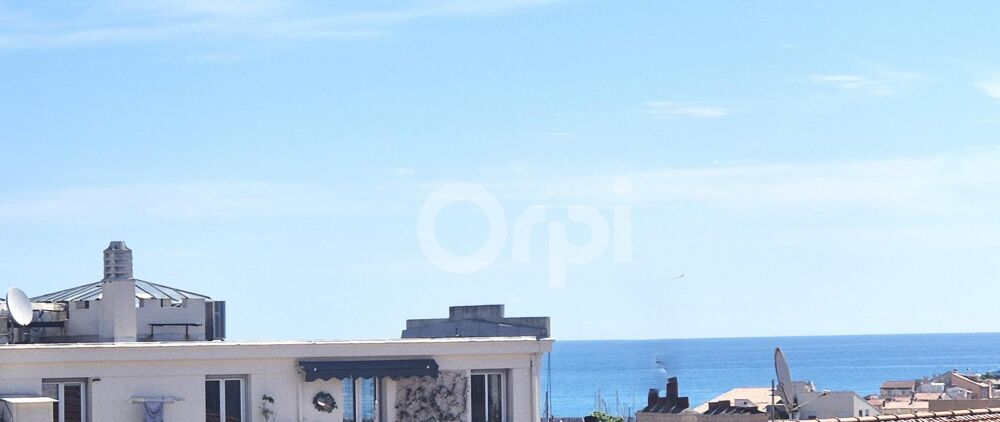 Vente Appartement Rare en Centre-Ville : Dernier Étage, Vue Mer & Double Parking Antibes