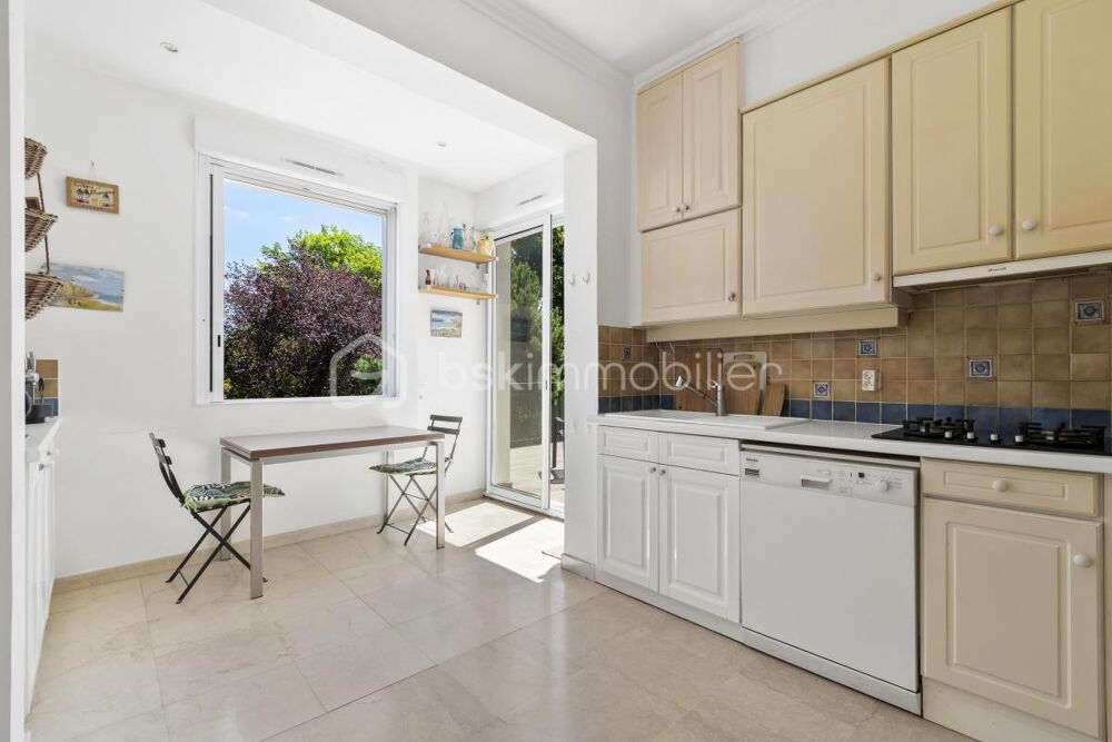 à vendre  Maison Marnes-la-Coquette (92430)