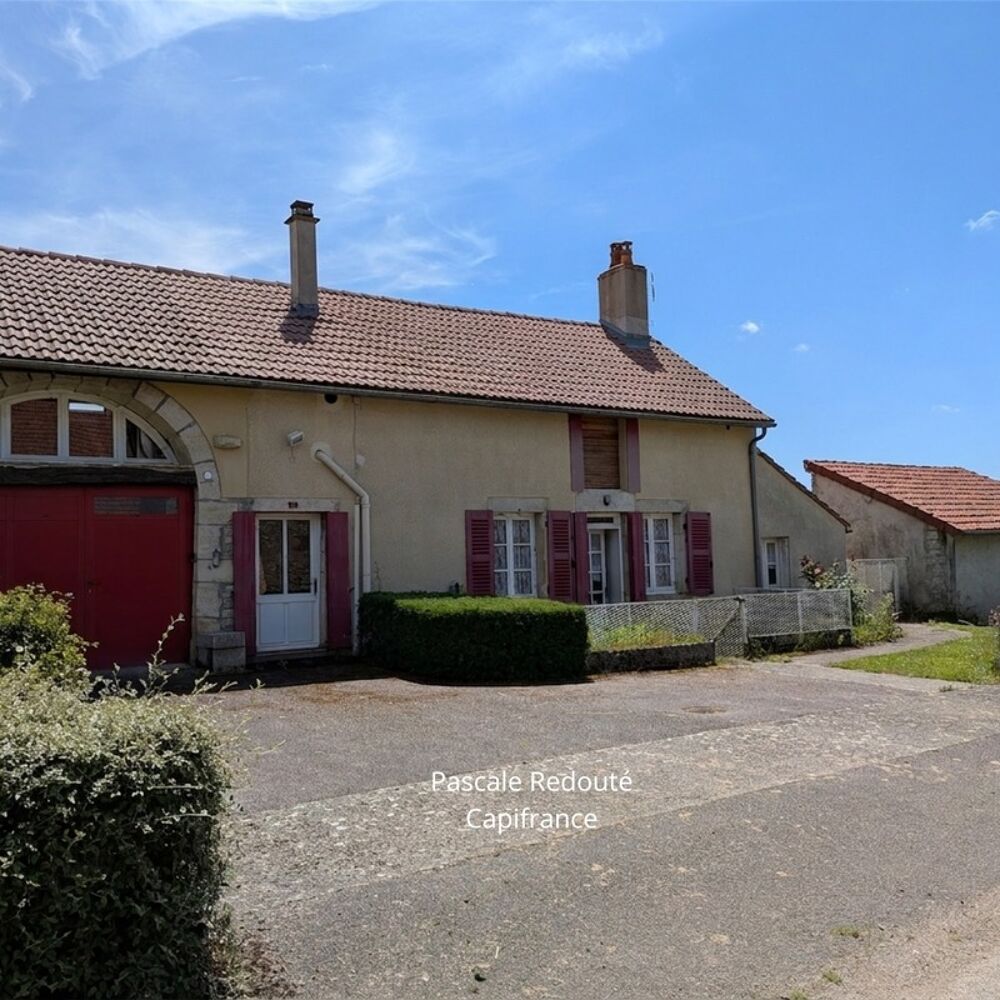 Vente Maison Maison de village de 5 pièces avec dépendances Missery