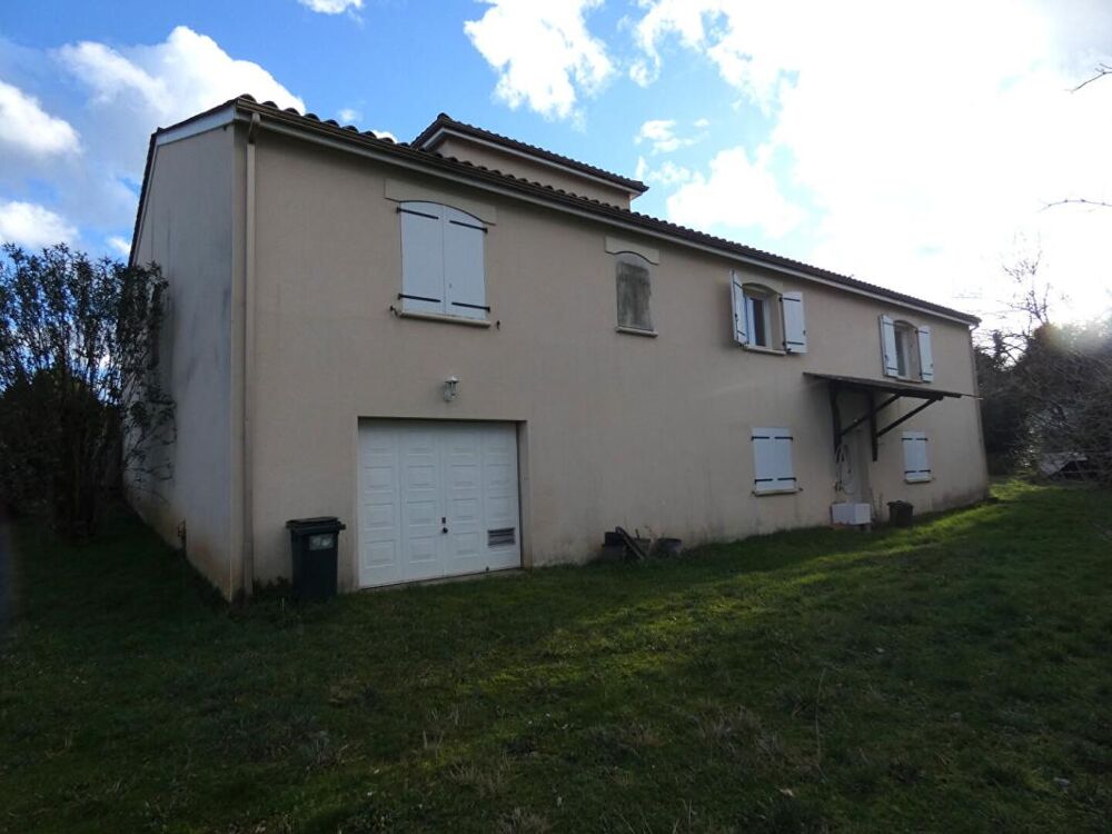 Maison 160m² habitables / sous-sol 200m² / terrain 9540m²