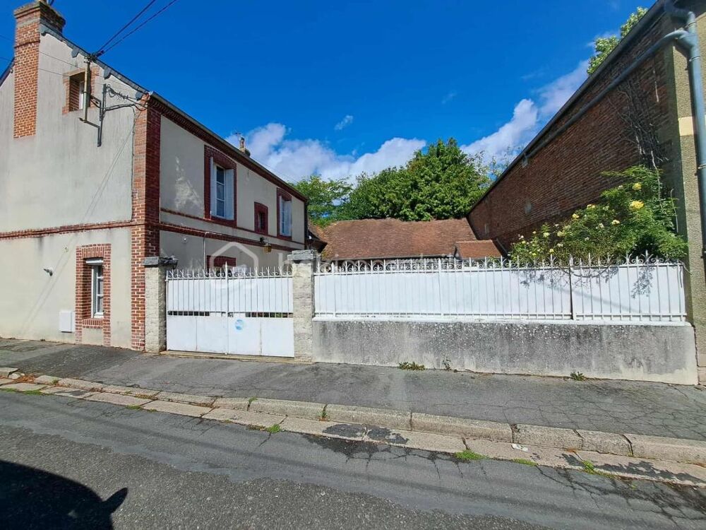 Charmante maison de ville avec dépendance et grand garage  LAigle