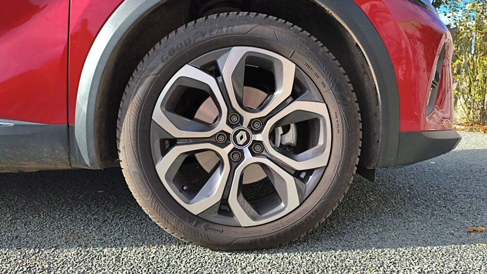 Captur 1.6 E-Tech 145 Hybrid BVA6 Intens - Automatique Entretien co 2022 occasion 85700 Pouzauges