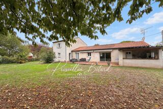 Vente Maison Grande maison avec jardin et de nombreuses possibilités Saint jean d angely