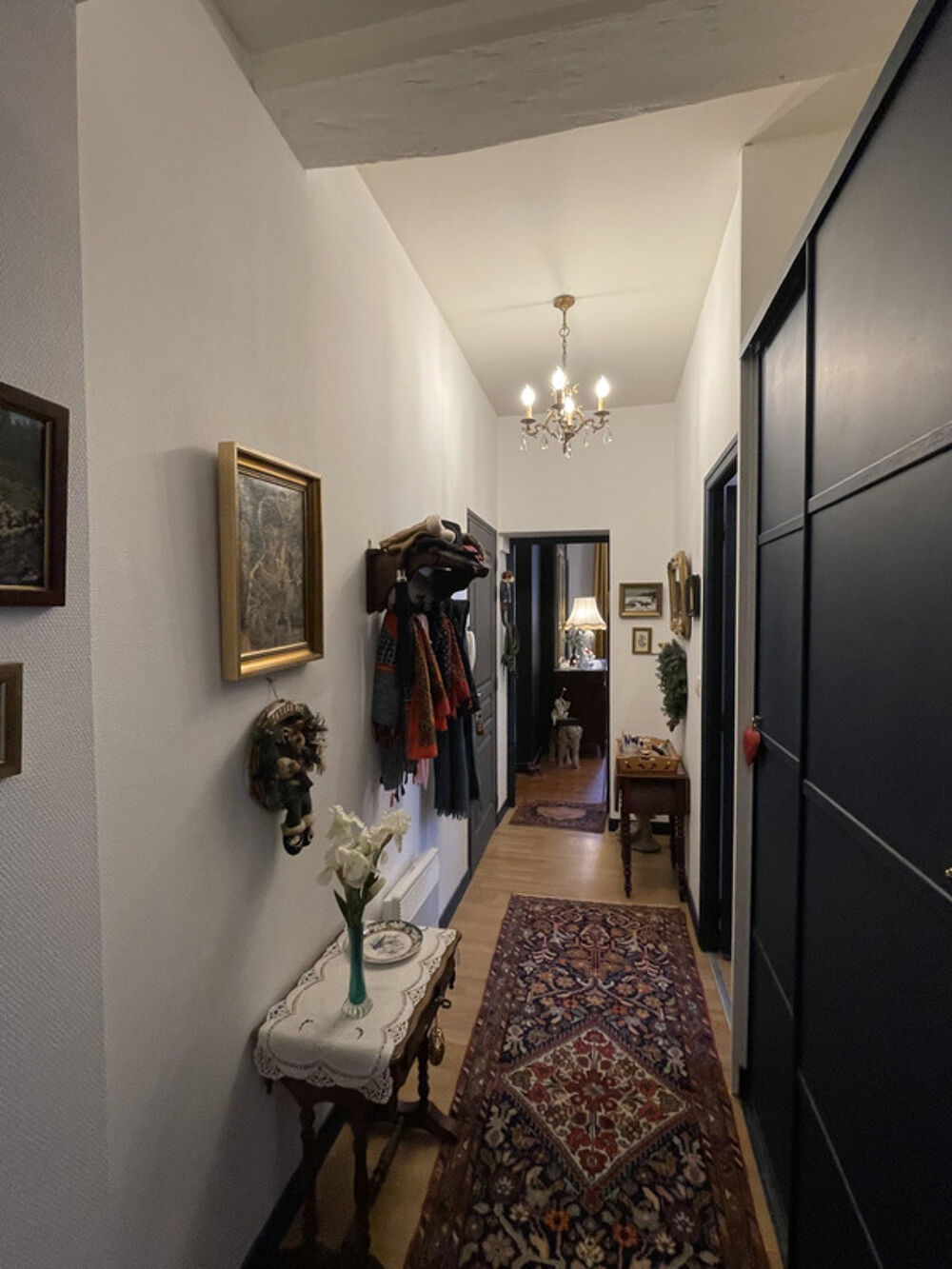 Au coeur du Saumur Historique Appartement rénové de 92m2 situé au 1er étage d'une petite copropriété -3 chambres